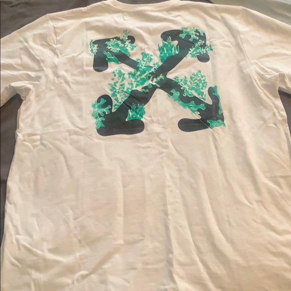 Off White Shirt - Picture 4 of 4